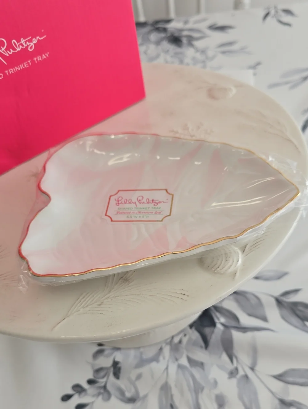 NIB Lilly Pulitzer Shaped Trinket Tray Monstera Leaf
